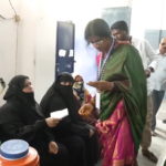 मुस्लिम महिलाओं के वोटर आईडी चेक करने पर हैदराबाद से BJP की सांसद प्रत्याशी माधवी लता के खिलाफ FIR दर्ज